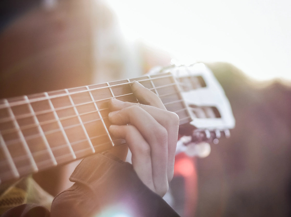 Bringing Classical Guitar to the Long Island Violin Shop